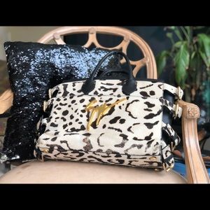 GLAM!!! GIUSEPPE ZANOTTI ANIMAL PRINT TOTE BAG